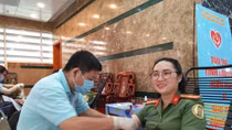 Hơn 200 chiến sỹ An ninh hiến máu vì cộng đồng thân yêu