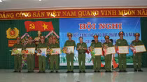 Khen thưởng 10 tập thể, cá nhân xuất sắc giáo dục, đào tạo nghề cho phạm nhân