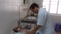 Bắt giữ kẻ giật túi xách làm đôi nam nữ trọng thương