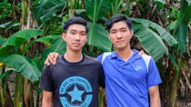 Nghị lực của hai anh em sinh đôi cùng trúng tuyển trường Quân đội
