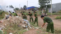 Hơn 700 đoàn viên Công an tham gia vệ sinh môi trường “Ngày thứ 7 tình nguyện”