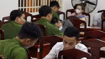  25 nam nữ hát karaoke “dính” ma túy