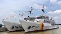 Hạ thủy hai tàu kiểm ngư vỏ thép