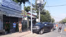 Ô tô chở hàng lậu tông xe cảnh sát, 3 chiến sĩ trọng thương