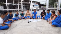 19 con bạc bị bắt trên sòng lắc tài xỉu