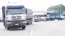 Thương tâm đôi nam nữ và hai vợ chồng già bị xe tông cán thương vong