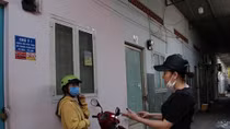 Gần 700 nhà trọ sẻ chia khó khăn với công nhân mùa dịch COVID-19