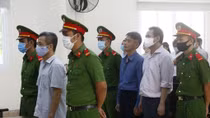 Cựu bí thư thư huyện ủy bị phạt 10 năm tù giam
