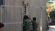 Con rể đổ xăng, mở bình gas “cố thủ” yêu cầu gặp vợ