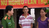 Công an tỉnh Tây Ninh tặng bò cho gia đình có hoàn cảnh khó khăn