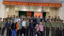 Công an Cửa khẩu Tân Sơn Nhất tặng quà tri ân gia đình thương binh, liệt sỹ