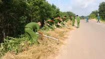 Hơn 120 cán bộ, chiến sỹ Công an làm đường, cấp căn cước công dân