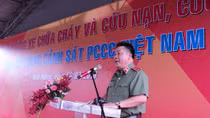 Cảnh sát PCCC tiếp nhận 30 xe chuyên dụng