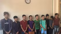 Rầm rộ mang mã tấu chém người thân "con nợ" suýt chết