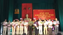 Thứ trưởng Lê Tấn Tới chúc mừng Nhà giáo Cao đẳng CSND II