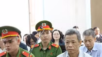 Cựu Bí thư thị xã Bến Cát bị đề nghị mức án 14-16 năm tù giam