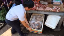 Phát hiện thịt heo thối ở khu vực chợ Đồng xoài