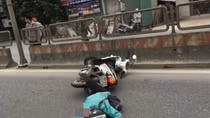 Truy tìm ô tô tải gây tai nạn khiến một cô gái quốc tịch Mỹ tử vong