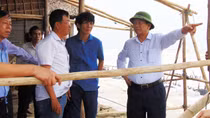 Chủ tịch tỉnh Quảng Nam chỉ đạo “nóng” tại khu vực sạt lở biển Cửa Đại