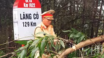 Lực lượng Công an tham gia khắc phục hậu quả bão số 5