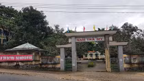 Bị đánh khi vào can ngăn bạn đánh nhau, học sinh lớp 10 đâm bạn tử vong