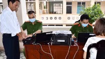 Công an Quảng Nam triển khai làm CCCD cả ngày lẫn đêm