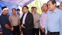 Sẻ chia nỗi đau với đồng bào vùng sạt lở Bắc Trà My