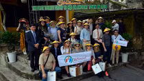 Các địa phương đón du khách quốc tế “xông đất” đầu năm 2018