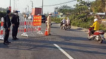 CSGT Quảng Nam "vượt nắng" thực hiện “nhiệm vụ kép”