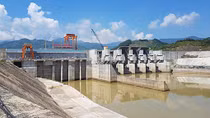 Đi nhặt sắt vụn, người đàn ông bị nước thủy điện cuốn trôi