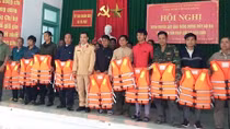 Tuyên truyền Luật Giao thông đường thủy nội địa ở vùng đồng bào thiểu số