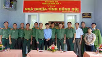 Trao nhà “Nghĩa tình đồng đội” cho Thiếu úy Công an bị bạo bệnh