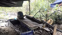 Triệt phá điểm khai thác vàng tàng trữ, sử dụng trái phép vật liệu nổ