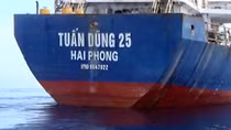 Tàu không thuyền trưởng chở 3.500 tấn khoáng sản không nguồn gốc