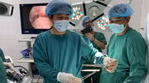 Nam thanh niên bị dao đâm xuyên phổi sống sót kỳ diệu