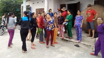 Chủ tiệm tạp hóa bị tố ôm tiền tỷ “bỏ trốn”