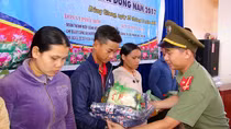 Tuổi trẻ Công an Quảng Nam đến với bà con miền núi