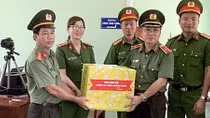 Động viên lực lượng cấp CCCD ở địa bàn đông dân cư