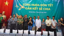 Trao tặng 1.000 suất quà cho người dân Quảng Nam