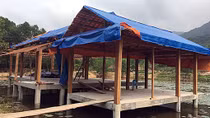 Cưỡng chế phá dỡ các hạng mục xây dựng trái phép tại Quảng Nam