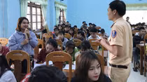 Tuyên truyền ATGT cho học sinh miền núi Quảng Nam