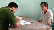 Đối tượng hung hãn dùng dao bấm đâm 2 cô cháu nguy kịch