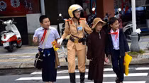 Hình ảnh đẹp về người chiến sĩ Công an ở “thành phố tình người”