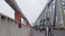 Tổ chức phân luồng giao thông linh hoạt trên cầu Chương Dương