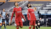 Để Newcastle cầm hòa, Liverpool đang tự làm khó mình