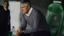 Tân HLV Barca, Quique Setien là ai?