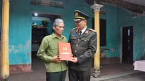 Thăng cấp bậc hàm với CSGT hy sinh