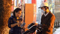 Đội quân "phe vé" lộng hành trước sân Hàng Đẫy