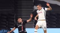 Ngày ra mắt "không như ý" của Gareth Bale