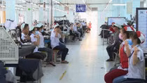 Đẩy mạnh phong trào tập thể dục giữa giờ “Khỏe để lao động sản xuất”